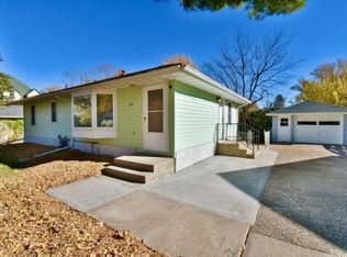 42 Oday St N, Maplewood, MN 55119