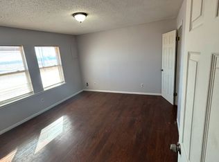 103 Pecos Pl #B, Plainview, TX 79072