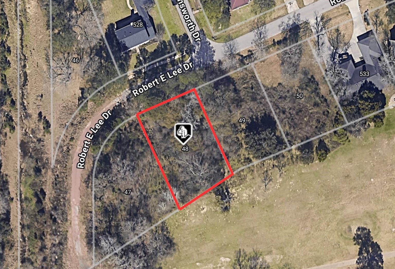 48 Robert E Lee Dr