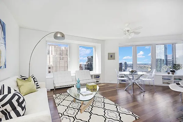 Rented by Manhattan Miami Real Estate | media 9