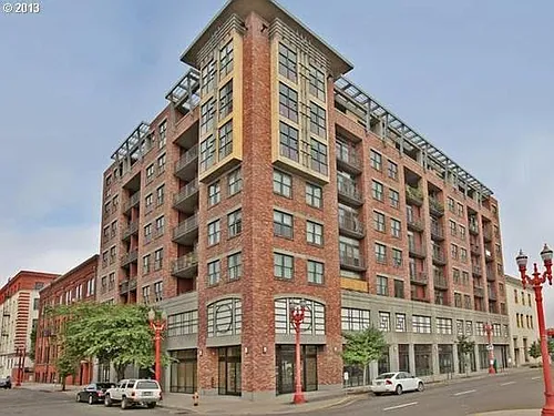 411 NW Flanders St #605 Photo 1