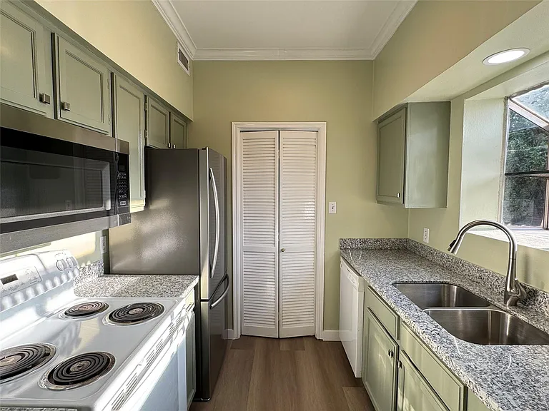 6500 Harbor Town Dr #2606 — Photo 14