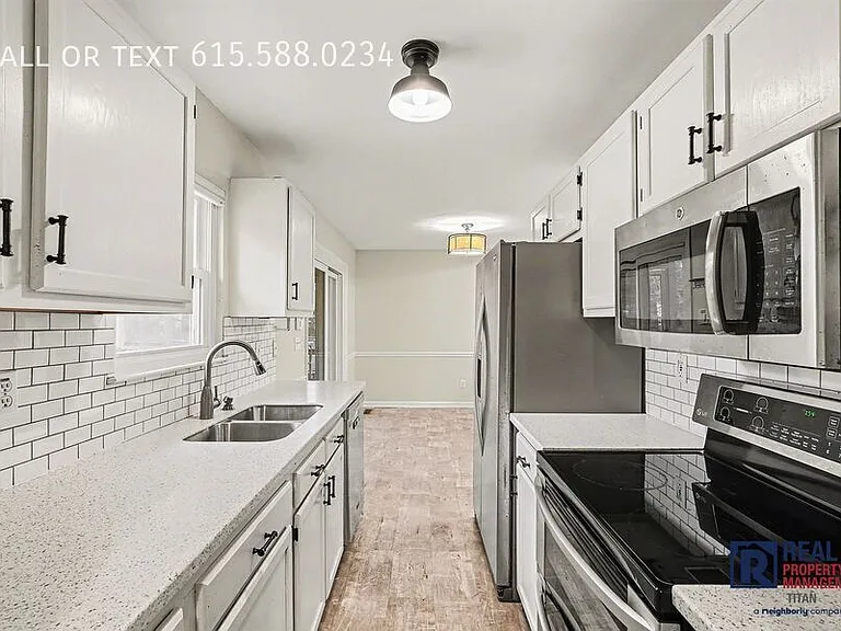 7184 Chester Rd — Photo 6