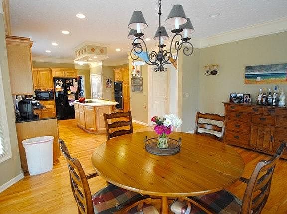 3rd image of 2635 Broadmore Ln #2