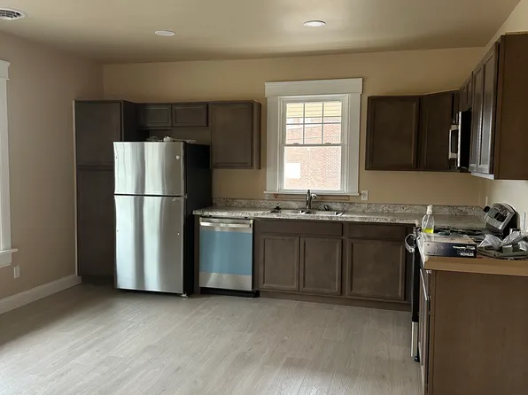 702 Buntin St #A, Vincennes, IN 47591