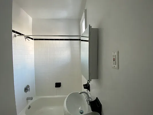 Rented by Compass | media 17