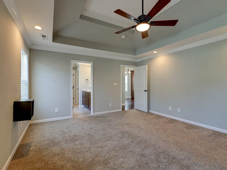 1008 Meadowview Ln — Photo 61