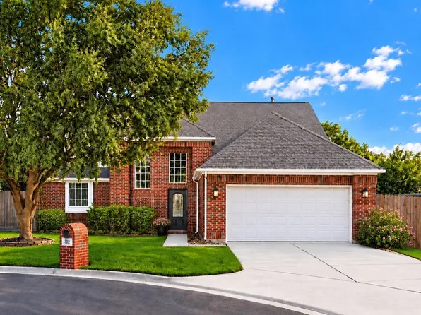 302 Harbor Cir, Montgomery, TX 77356