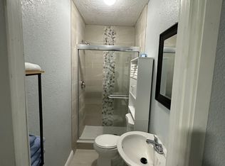 105 W Shellpoint Rd #A, Ruskin, FL 33570