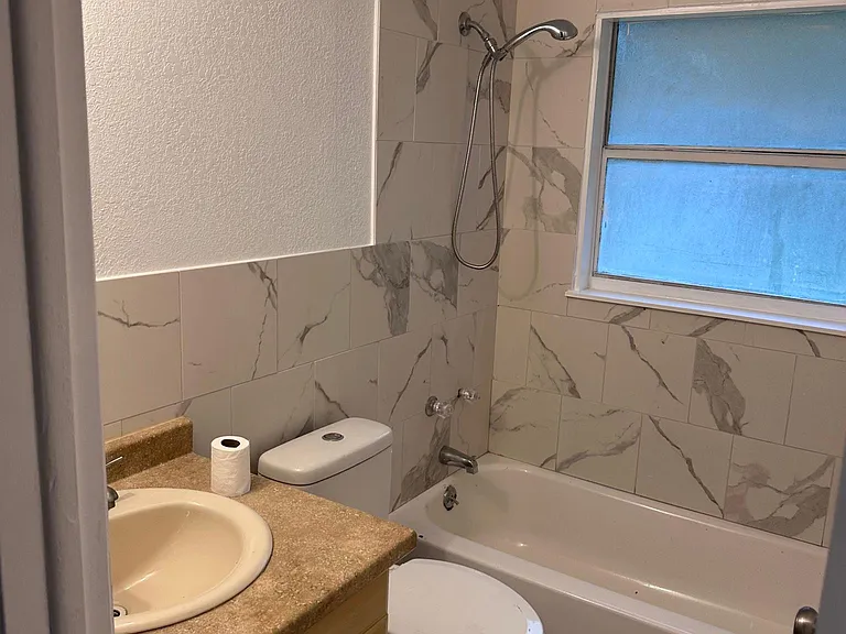 8638 Allamanda St — Photo 31