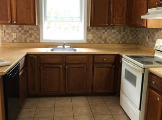 160 Island Pond Rd, Derry, NH 03038