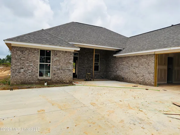 547 Patrick Farms Dr, Pearl, MS 39208