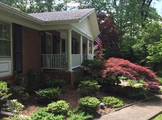 1236 Everette Pl, Hendersonville, NC 28791
