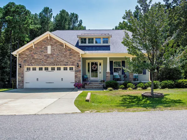 8621 Jordan Meadow Dr, Fuquay Varina, NC 27526