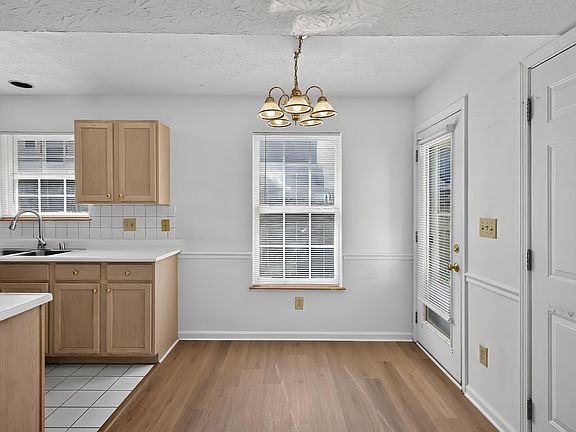 5th image of 2110 Fortune Hill Ln