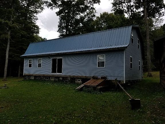 4th image of 144 Fern Dr