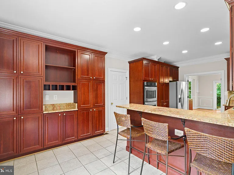 1310 Forestwood Dr — Photo 15
