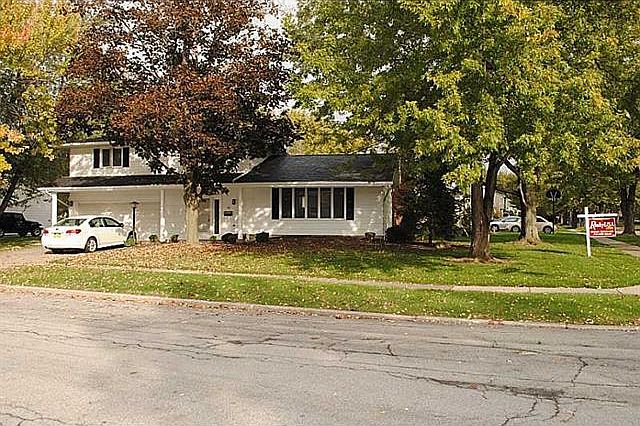 1st image of 44 Wedgewood Dr