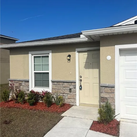 1452 Stone Ridge Cir — Photo 2