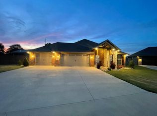 1798 Line Dr, Webb City, MO 64870