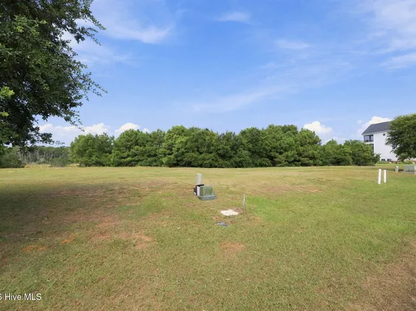 617 Cannonsgate Drive, Newport, NC 28570