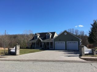 17 Rocco Dr, Blackstone, MA 01504