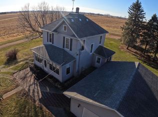 6853 Mound View Rd, Platteville, WI 53818