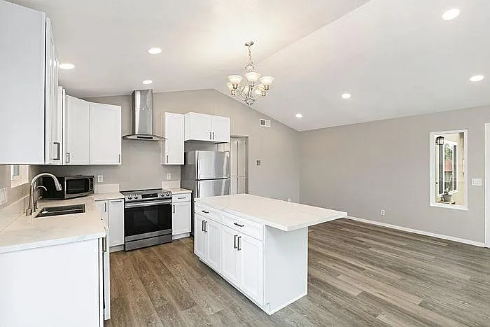 4062 Georgia St #4 — Photo 2