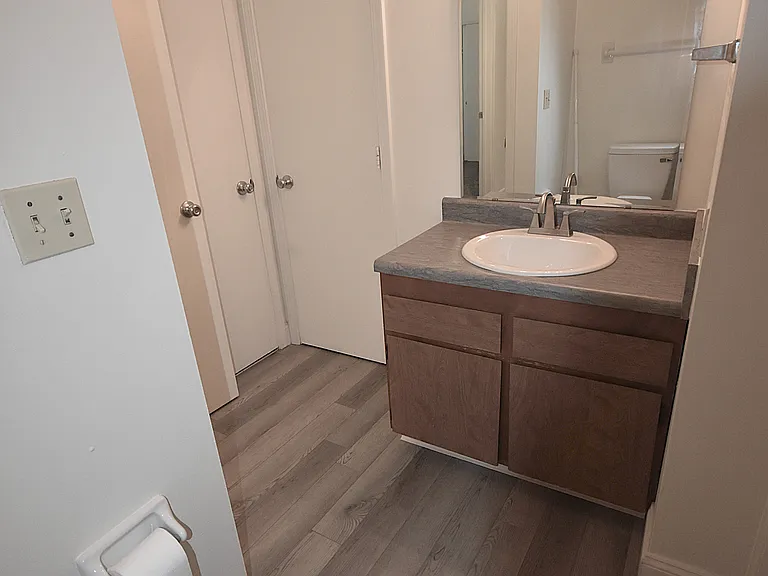 Waveland Place Apartments — Photo 84