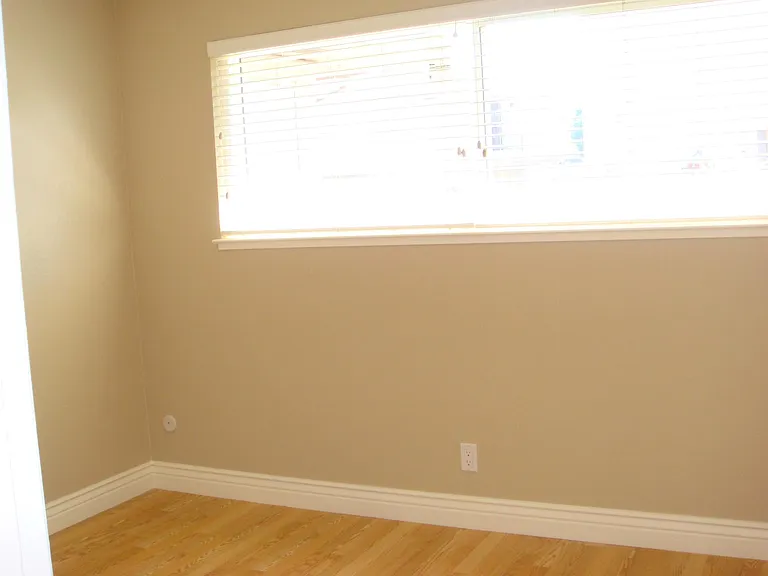 2136 Skylark Ct — Photo 8