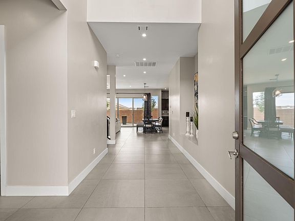 5th image of 6527 Trestle Glen Rd NW