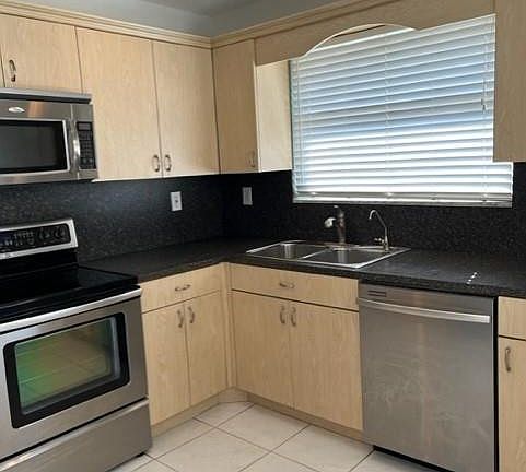 4th image of 4111 Coral Springs Drive #C 4