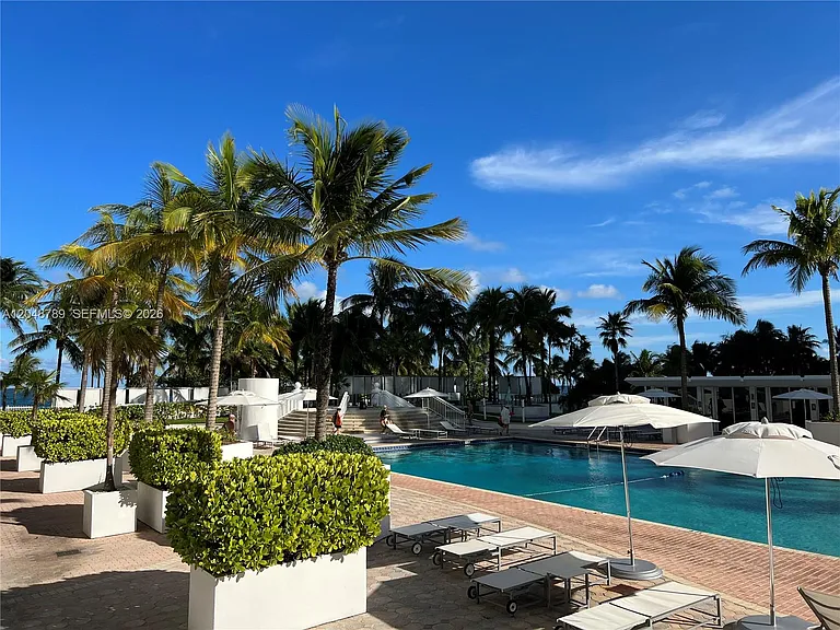 10275 Collins Ave #112 — Photo 48