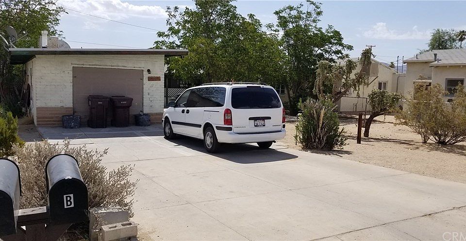 2nd image of 6453 Yucca Ave