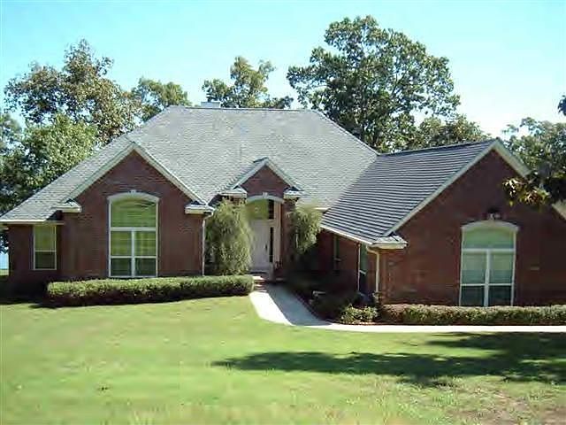 1st image of 611 Bayview Cir