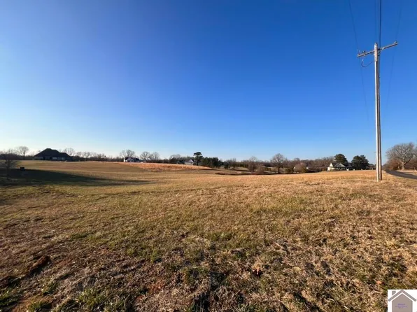 000 Scale Rd, Benton, KY 42025