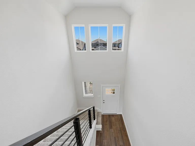 1053 Lilly Ln — Photo 28