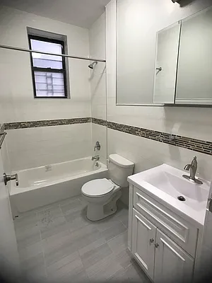 Rented by City Prime Commercial Realty  | media 4