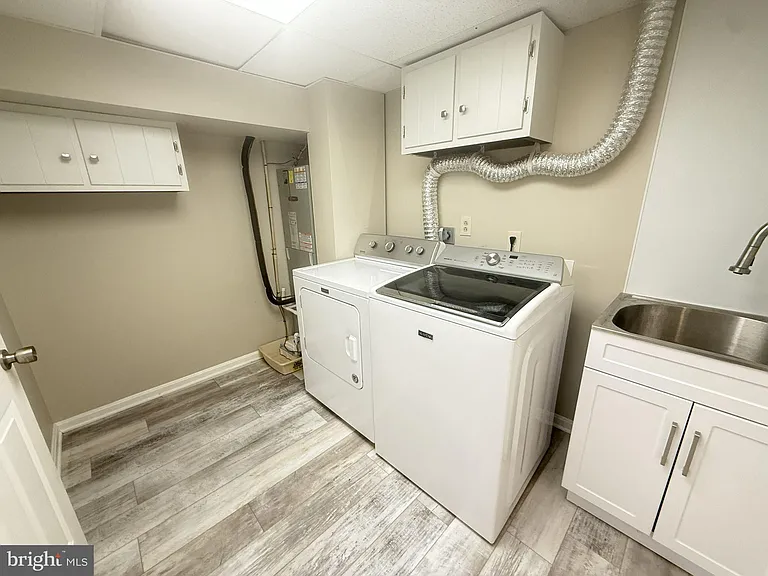 824 Appleseed Ct — Photo 32