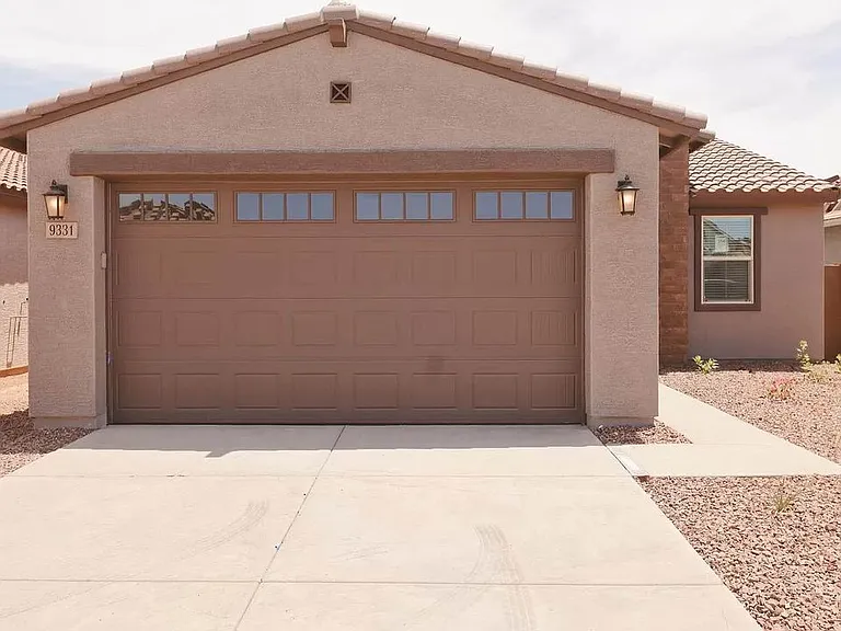 9331 W Glenrosa Ave — Photo 2