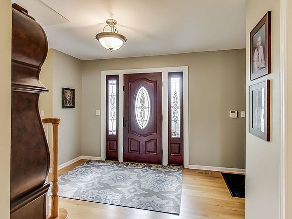 2nd image of 204 W Plum Grove Cir