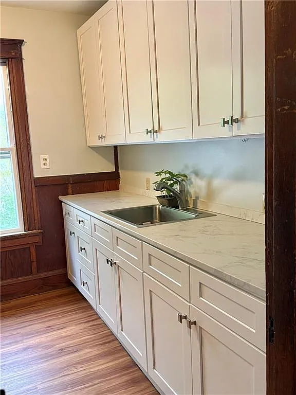 3 bed, 2284 sqft, $2,000 — Photo 3