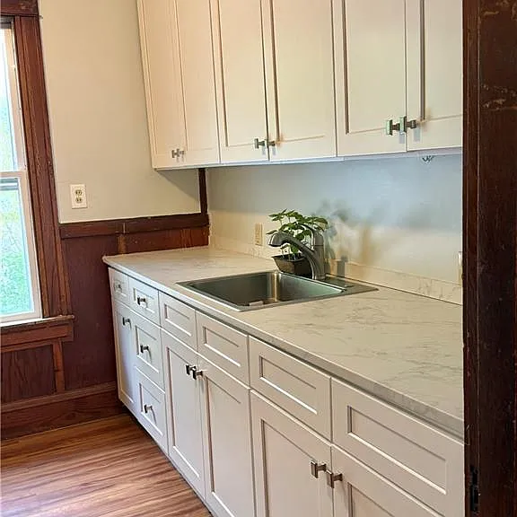 109 Hemond Ave — Photo 3