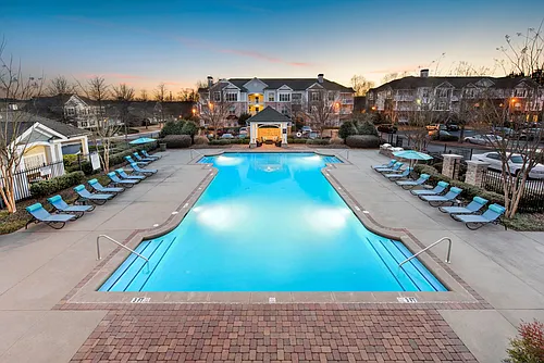 The Pointe at Suwanee Station Photo 1