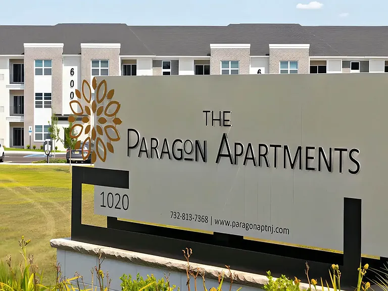 The Paragon Apartments — Photo 23