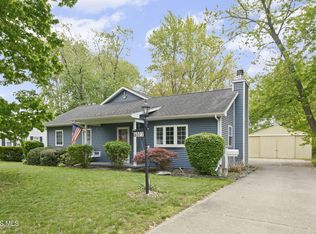 6027 Greenacre Rd, Toledo, OH 43615