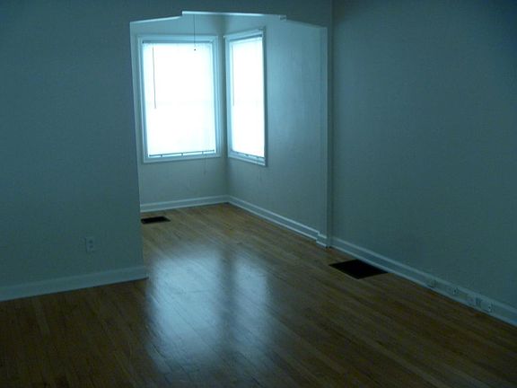 DINETTE FACING NORTH