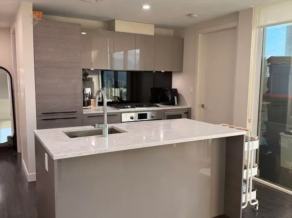6383 McKay Ave, Burnaby, BC