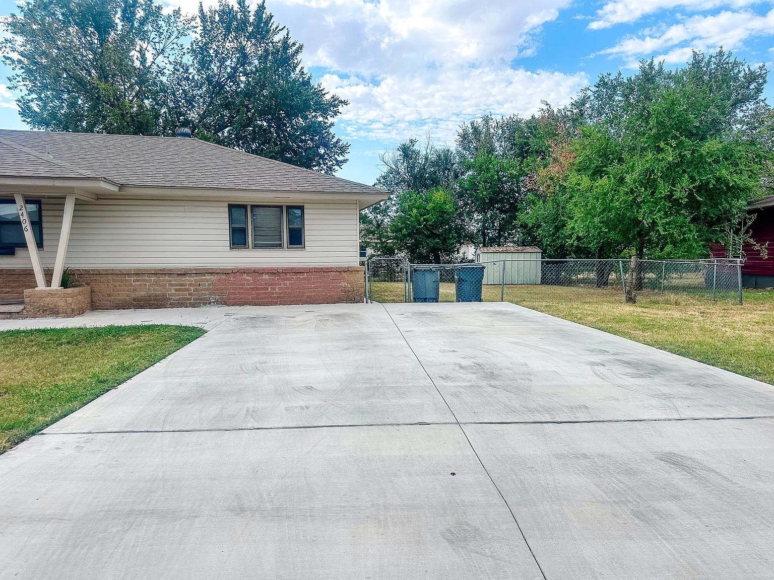 4 bed, 1171 sqft, $995 — Photo 2