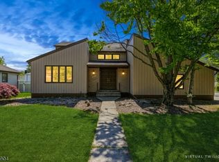 555 Ashwood Rd, Springfield, NJ 07081